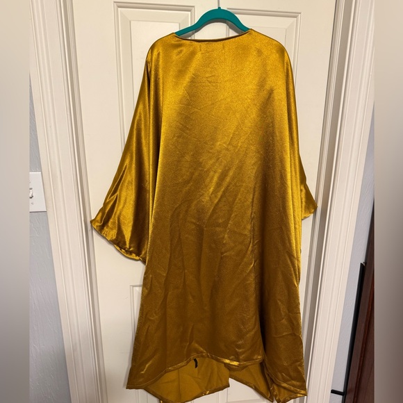 Lauren of Palm Springs Custom Gold Crinkled Satin Caftan Dress Kaftan S/M - Picture 4 of 13